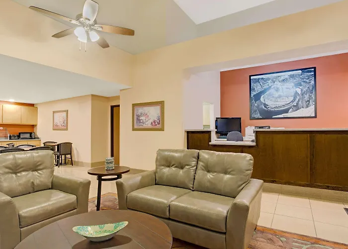 Hotel Super 8 By Wyndham Tucson/grant Road Area Az 2*