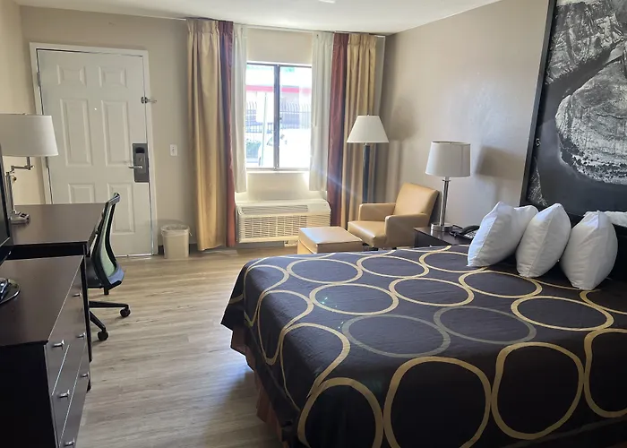 Hotel Super 8 By Wyndham Tucson/grant Road Area Az