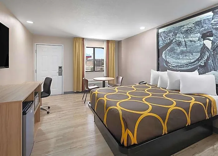 Hotel Super 8 By Wyndham Tucson/grant Road Area Az 2*